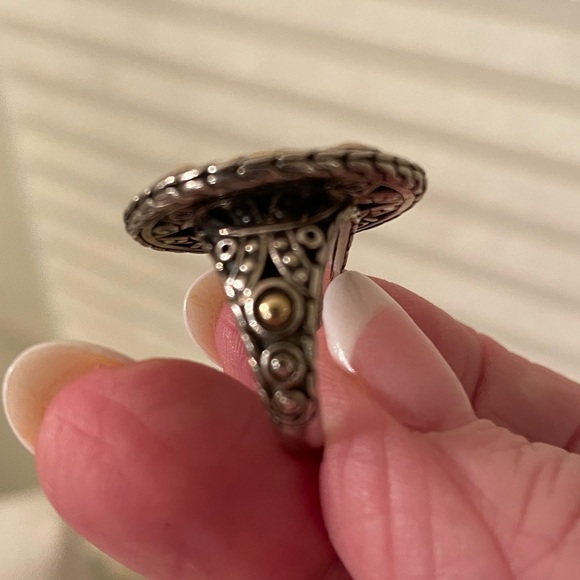 ♦️SALE♦️JOHN HARDY Bulan Coin Ring, 22kt Gold & Silver - Picture 8 of 11
